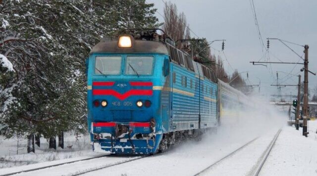 Укрзалізниця запустила новий поїзд з Кривого Рогу до Карпатських гір