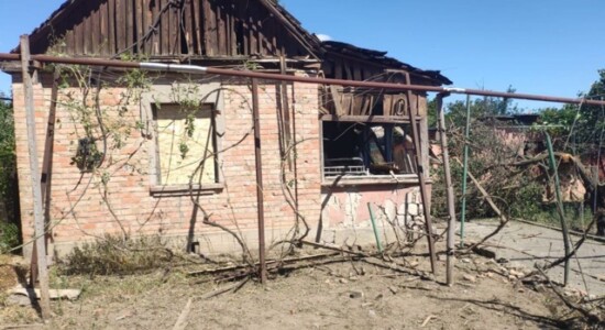 Нічні атаки на Синельниківщину та Нікопольщину: двоє дітей витягнуті з-під завалів