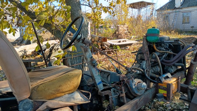 Вічний двигун» із Новоолександрівки: історія унікального самодільного трактора